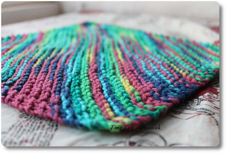 knitted dishcloth from corner 