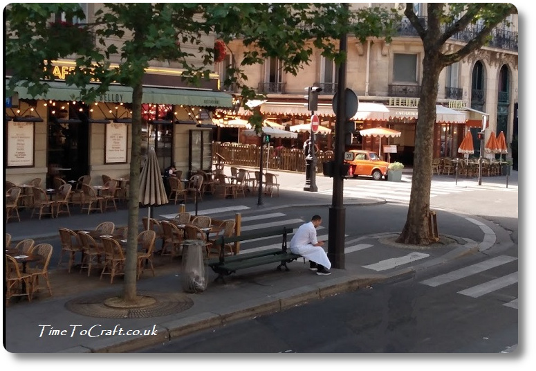 Cafe near the Eiffel Tower